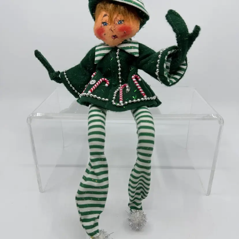 2006 ANNALEE Green & White Christmas Elf W Candy Canes Pose Able Figure