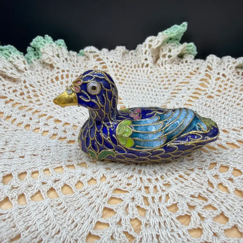 🐞Vtg Cloisonné Enamel Duck Figurine - Blue, Pink, And Green Accents. Brass Miniature 3”