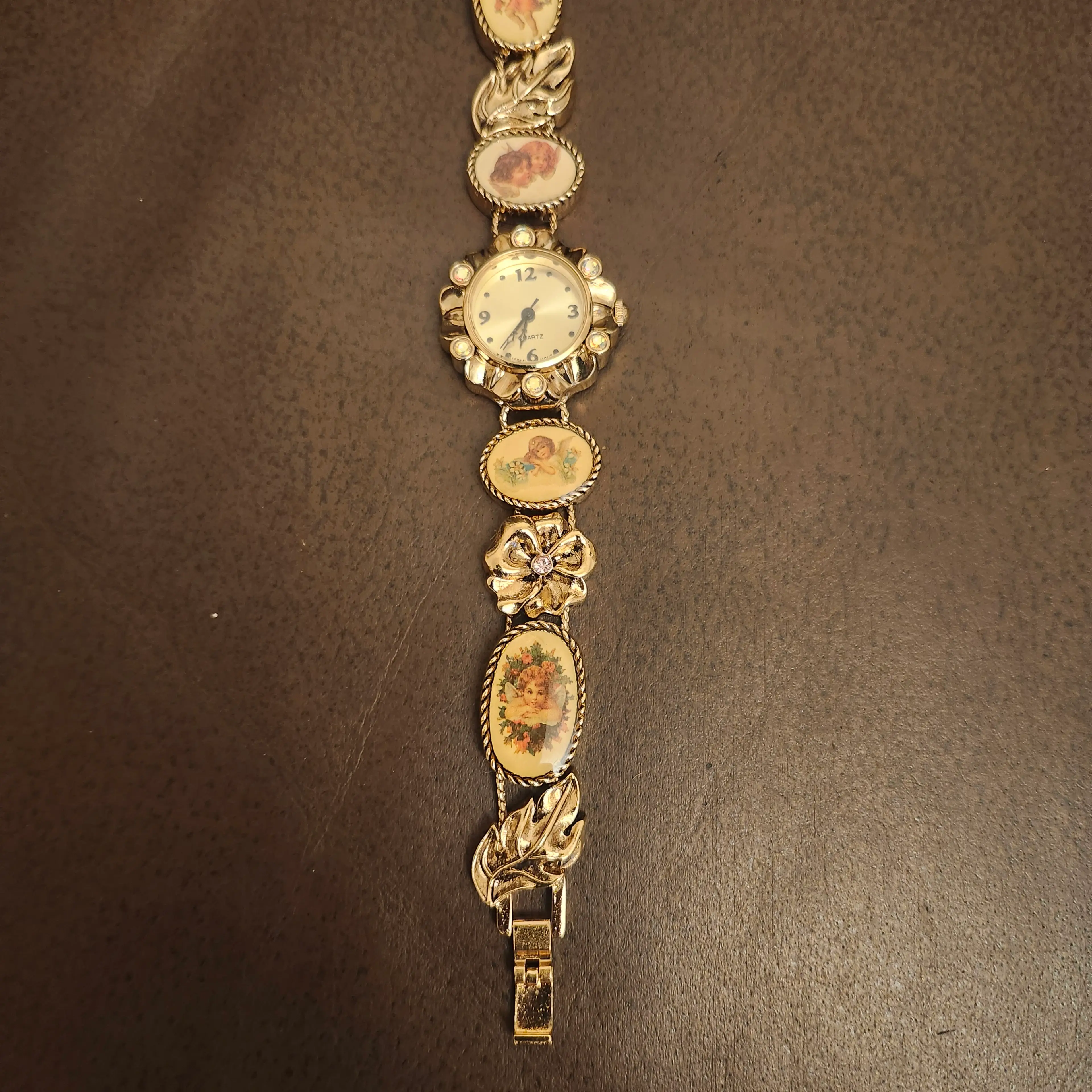 Image 4 of 6