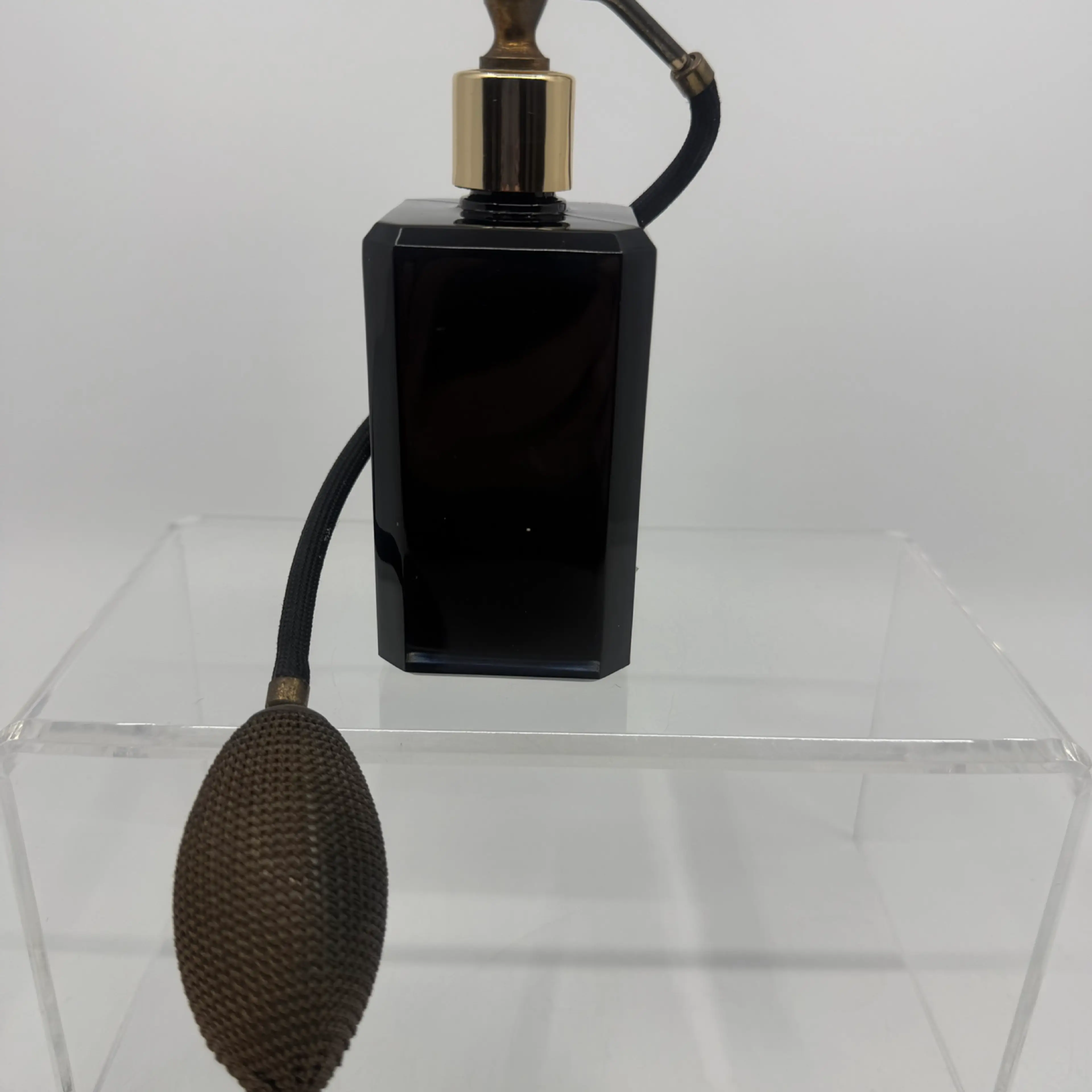 Image 4 of 11