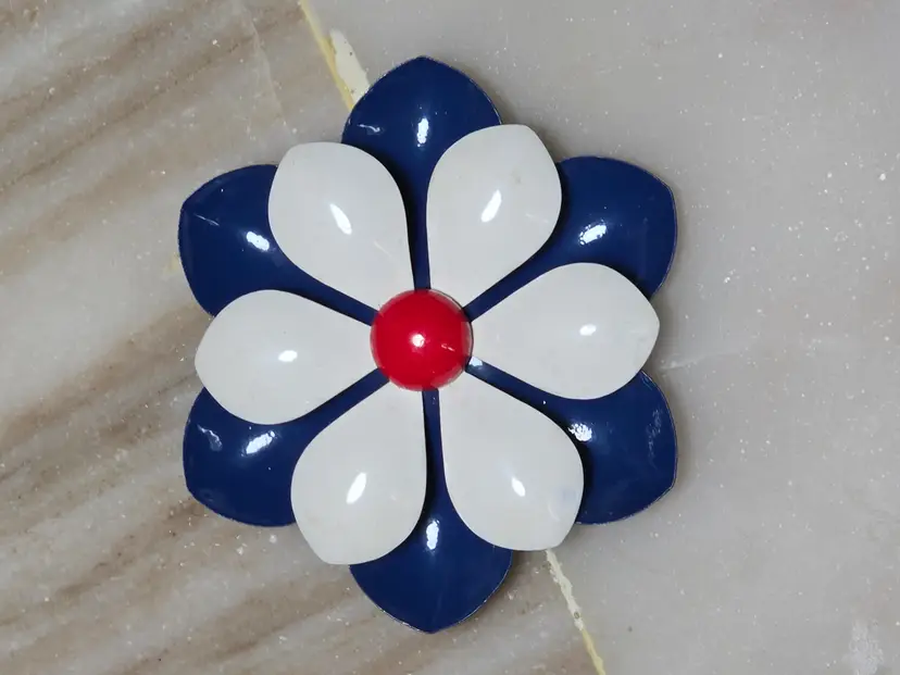 Vintage Patriotic Enamel Flower Brooch