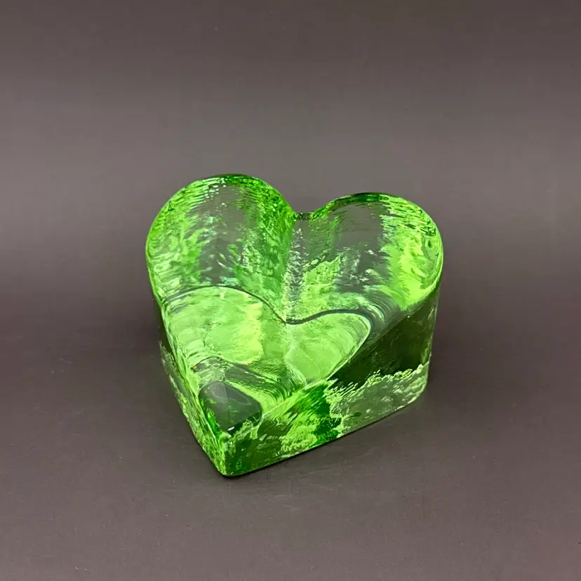 Fire & Light Glass Heart Paperweight Celery Green Recycled Art Glass Unsigned