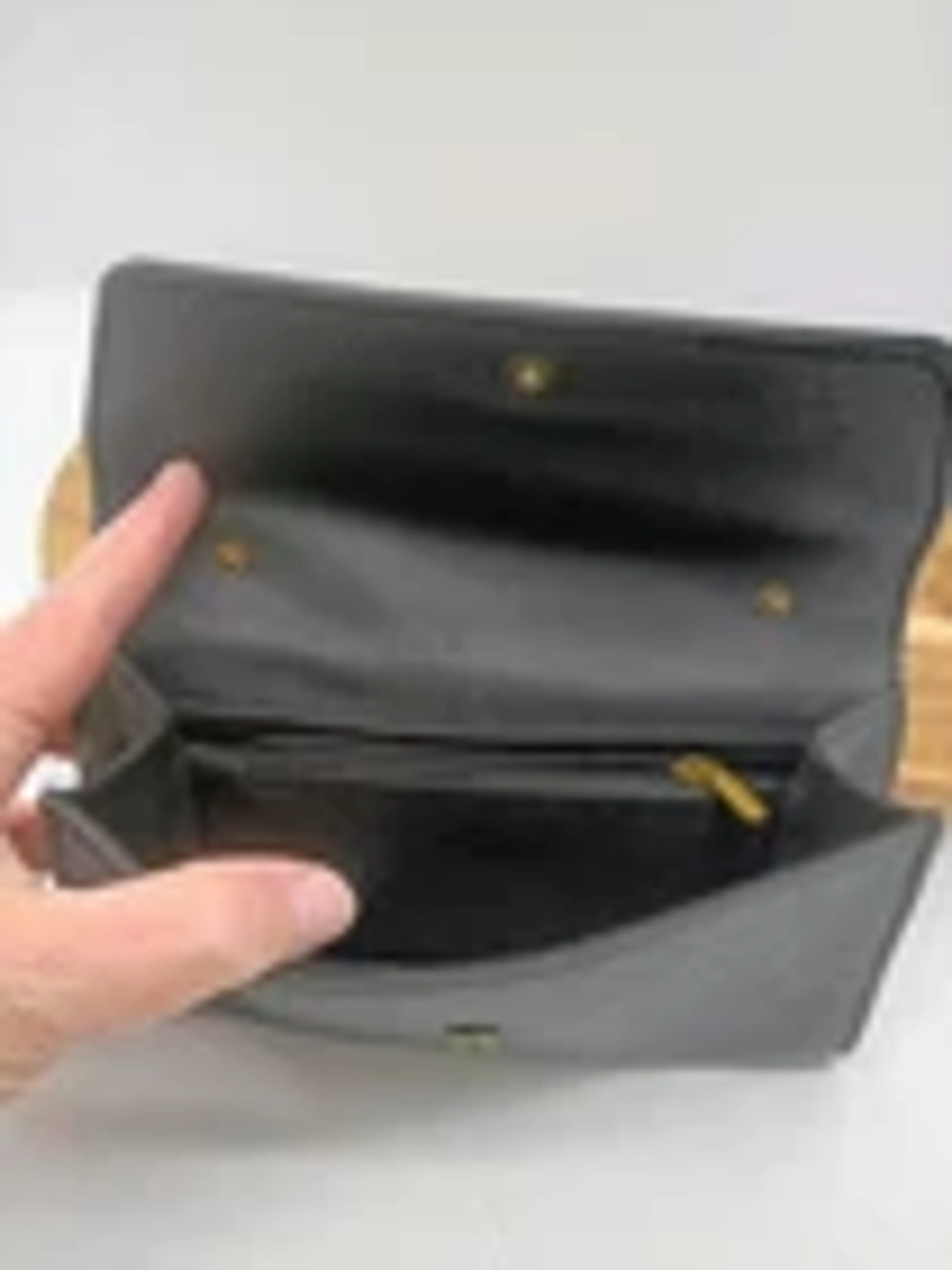 Image 2 of 6