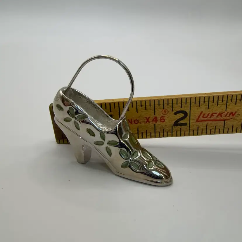 🔔 Mini Metal Shoe