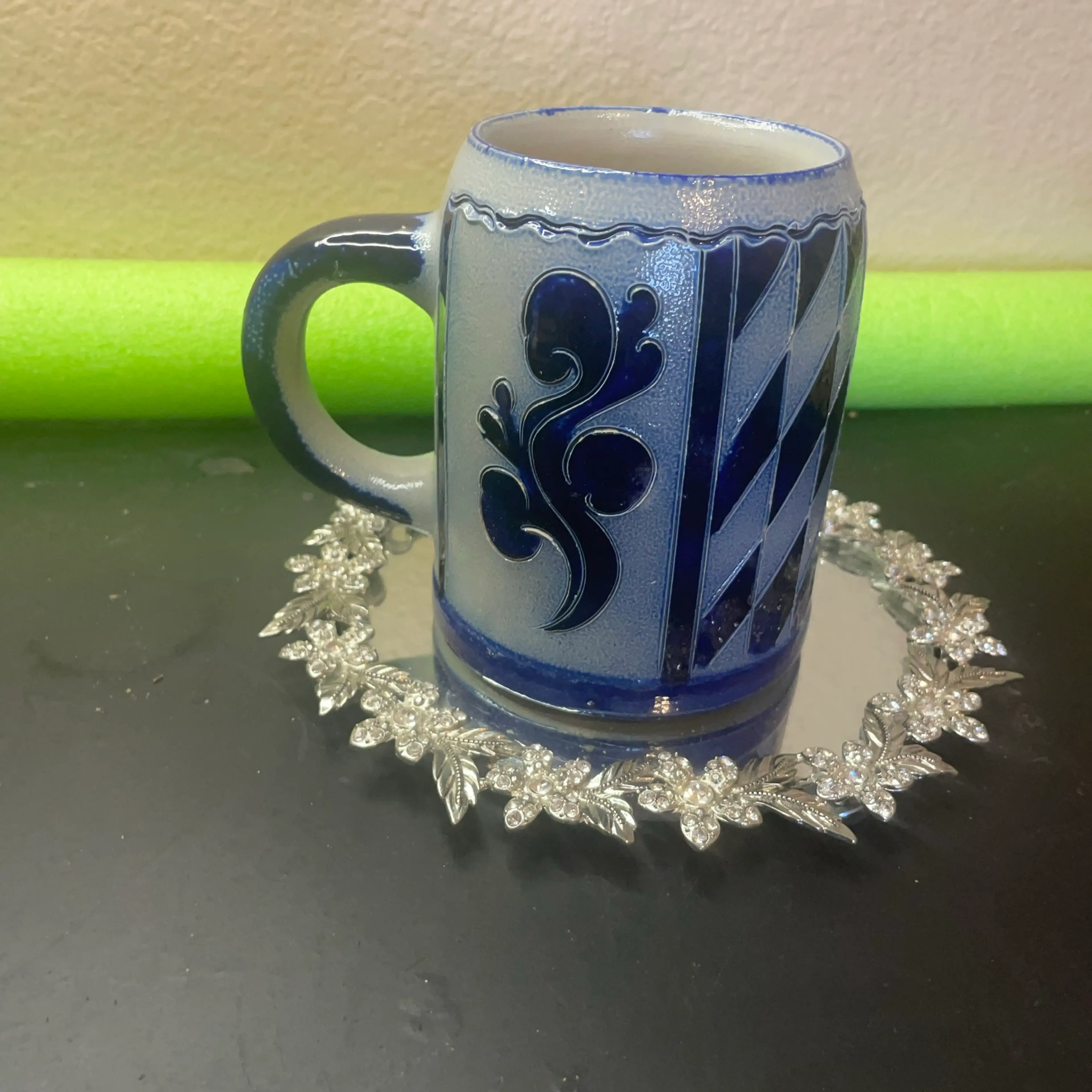 Image 2 of 7