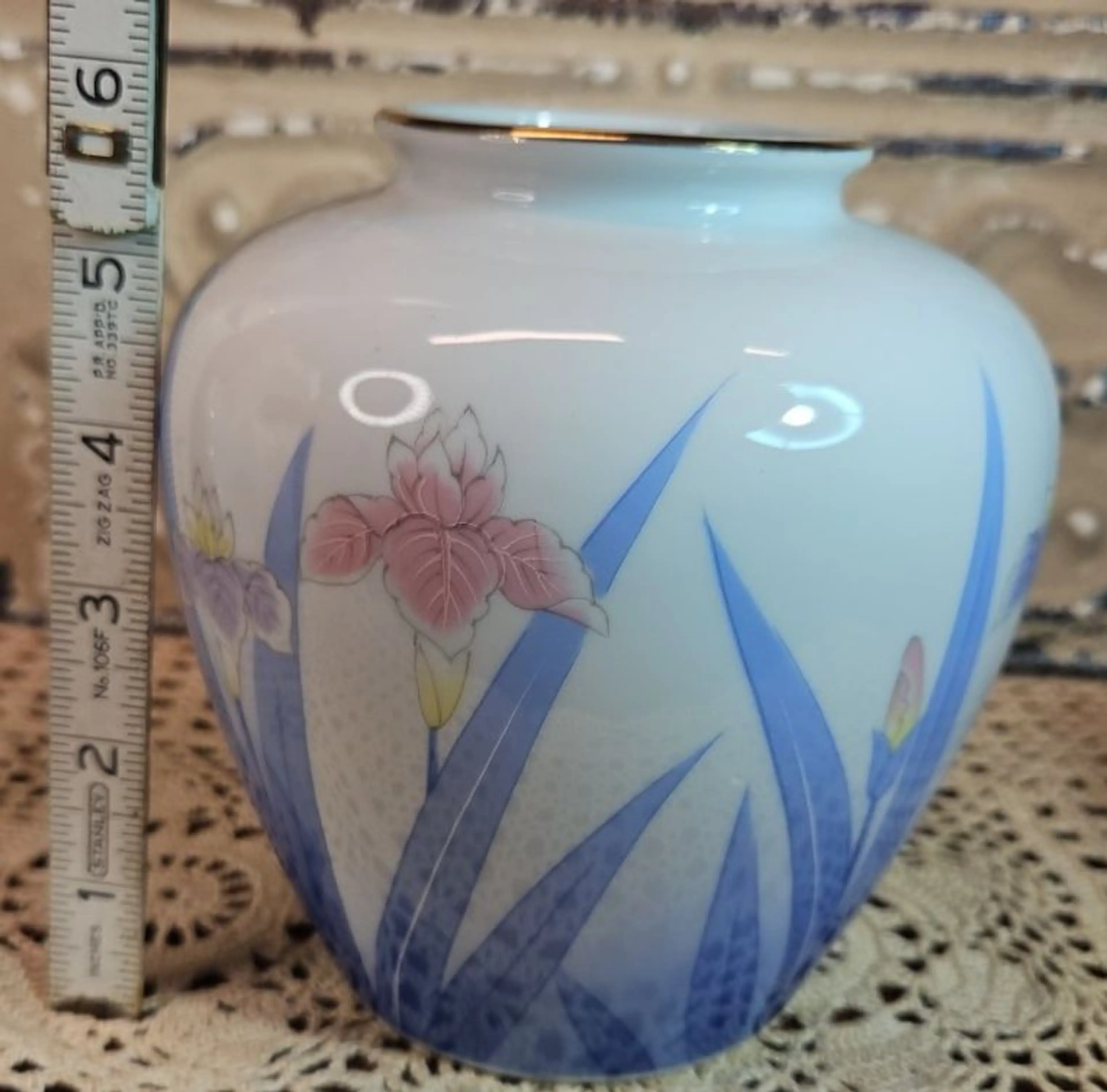 Image 4 of 6