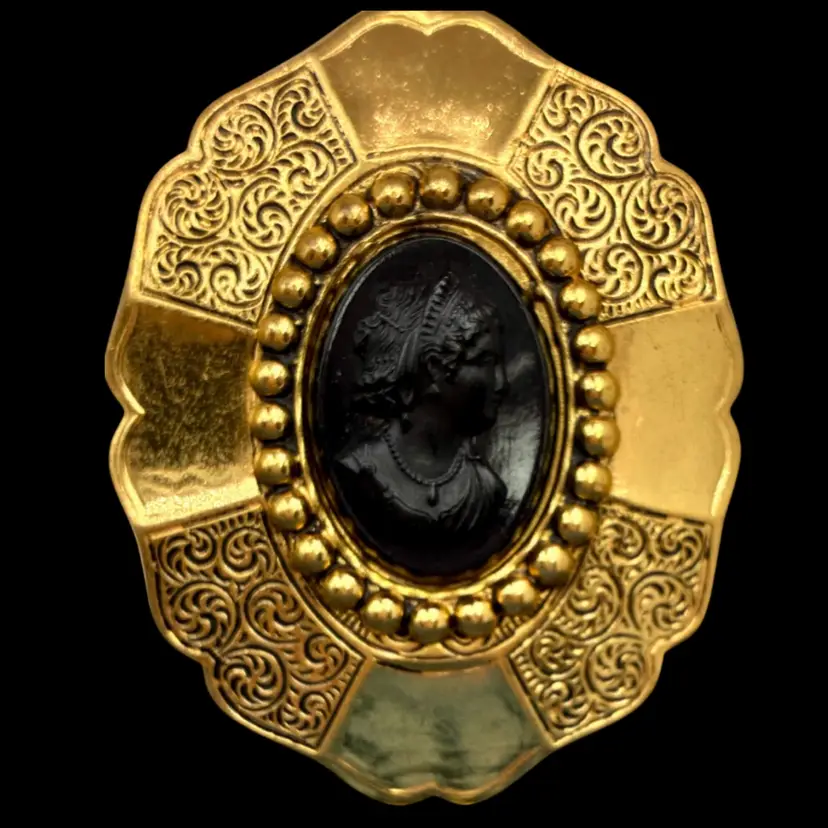 #03-  Black Glass Cameo Pin Large Gold Tone Frame