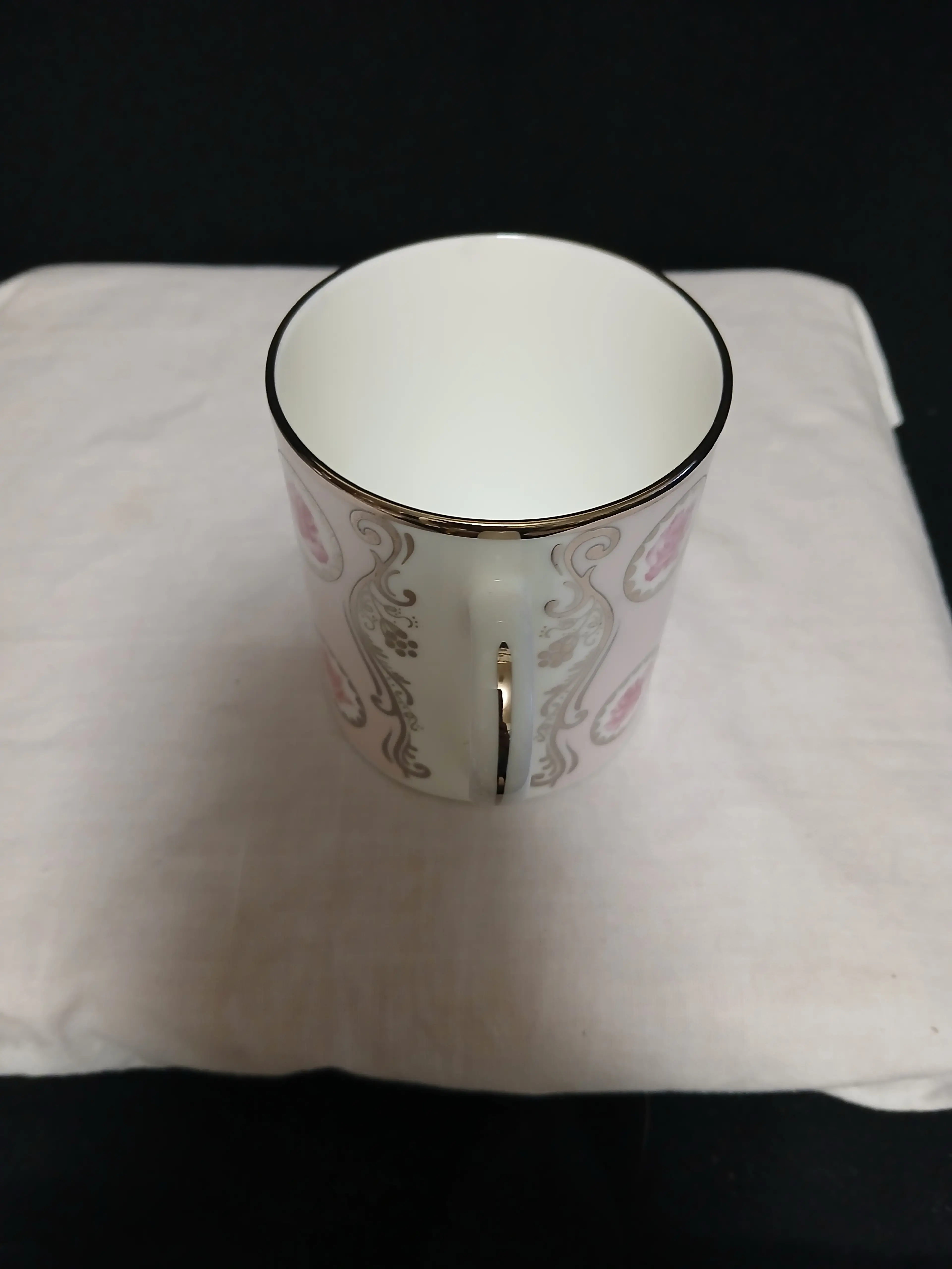 Image 4 of 6